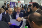 وزیر سابق صنعت، معدن و تجارت از غرفه دانشگاه جامع علمی کاربردی در بیستمین نمایشگاه دستاوردهای پژوهش، فناوری و فن بازار بازدید کرد