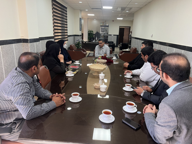 نشست صمیمی سرپرست دانشگاه جامع علمی کاربردی استان سیستان و بلوچستان با کارکنان