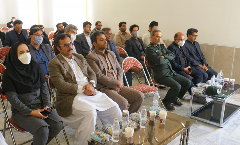 ویژه برنامه هفته دفاع مقدس و آیین افتتاح نمایشگاه هشت سال رزمندگی به همت مرکز علمی کاربردی شهرداری زاهدان برگزار شد