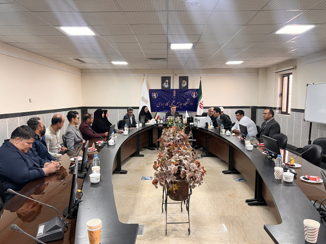 برگزاری نشست صمیمی معاون اداری، مالی و مدیریت منابع دانشگاه جامع علمی‌کاربردی با همکاران واحد استانی سیستان و بلوچستان